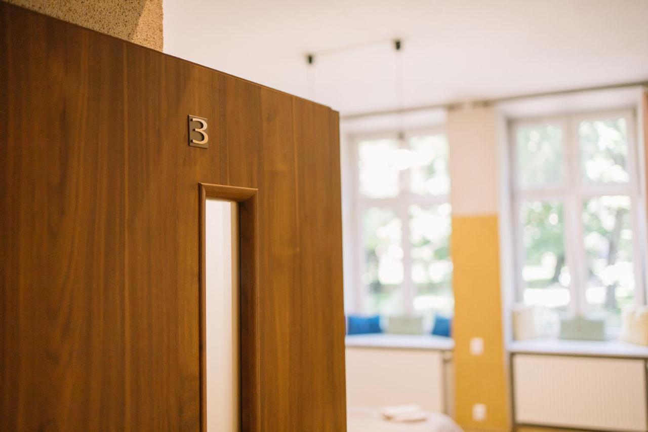 West13 Guest Rooms Krakow Ngoại thất bức ảnh