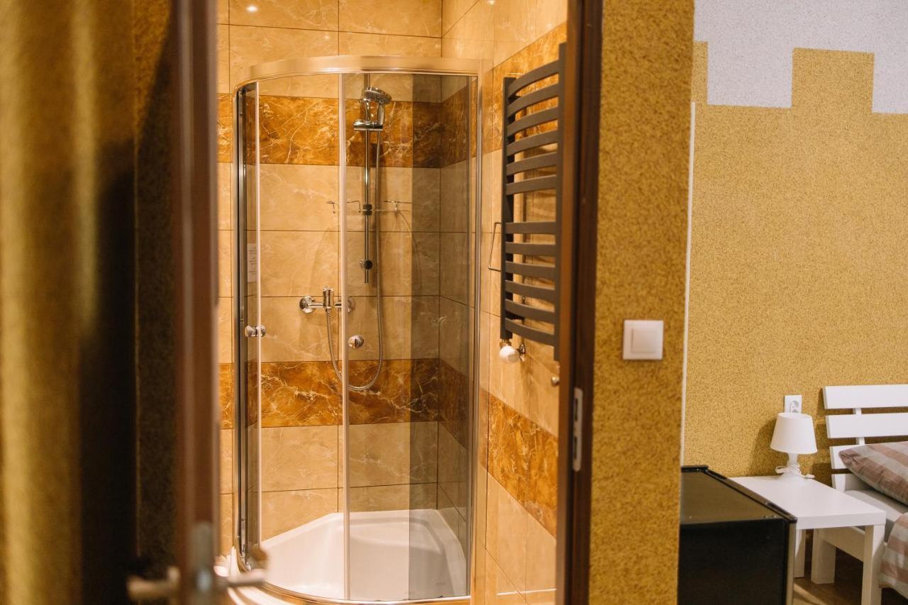 West13 Guest Rooms Krakow Ngoại thất bức ảnh