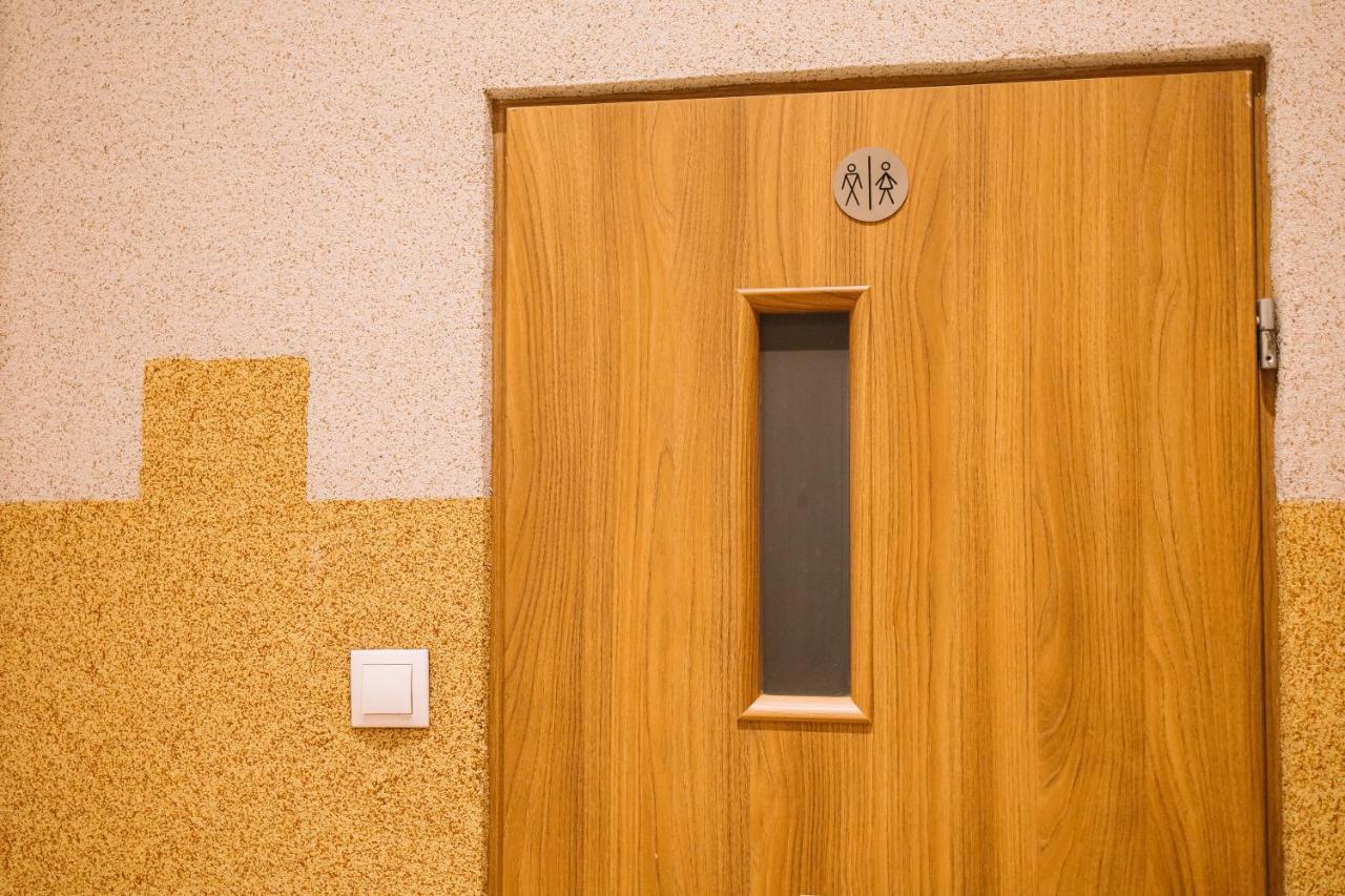 West13 Guest Rooms Krakow Ngoại thất bức ảnh
