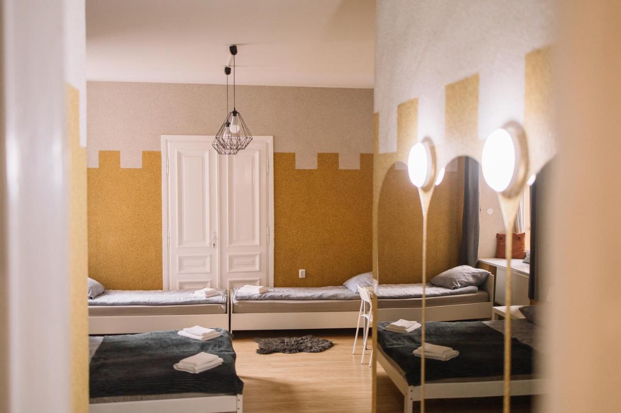 West13 Guest Rooms Krakow Ngoại thất bức ảnh