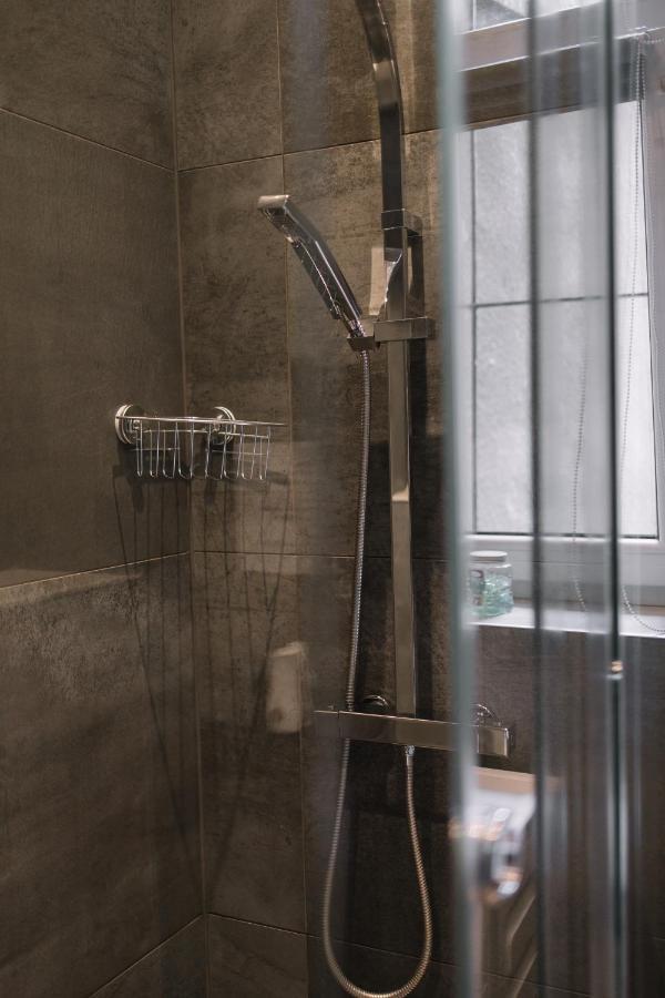 West13 Guest Rooms Krakow Ngoại thất bức ảnh